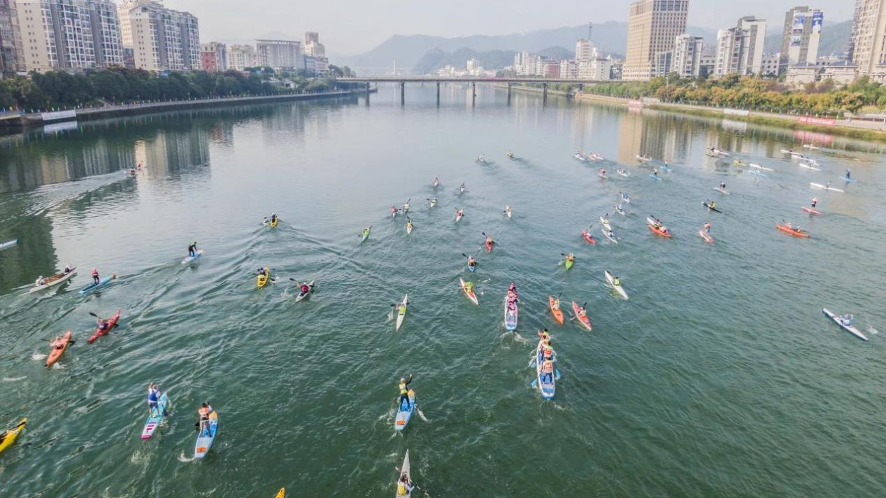 金溪河水域成為國內(nèi)水上運動項目訓(xùn)練的首選之地。將樂縣融媒體中心供圖